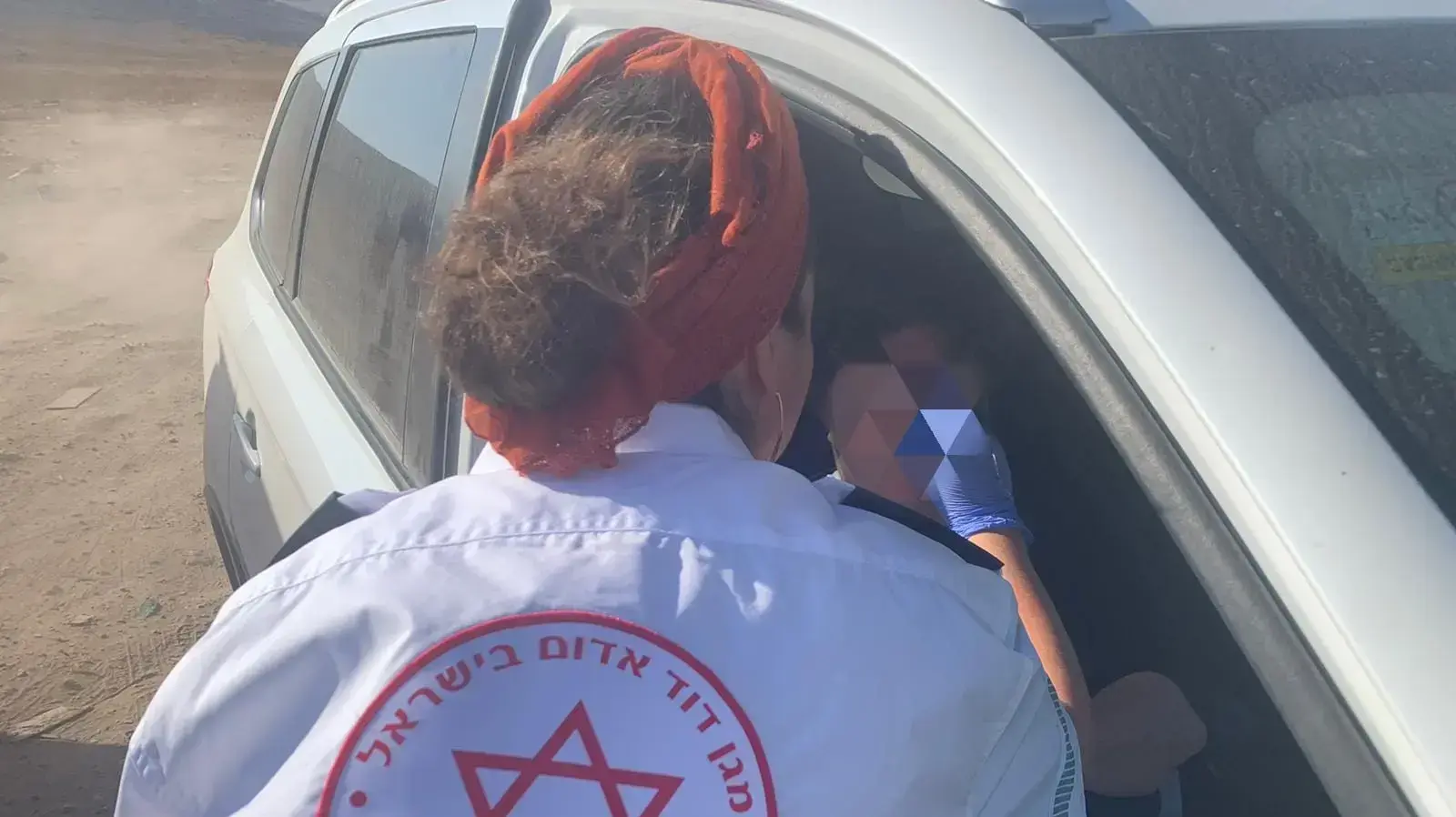 אישה נשדדה על ידי פלסטינים ונפצעה בהר חברון, 11 יולי 2021 אישה נשדדה על ידי פלסטינים ונפצעה בהר חברון, 11 יולי 2021