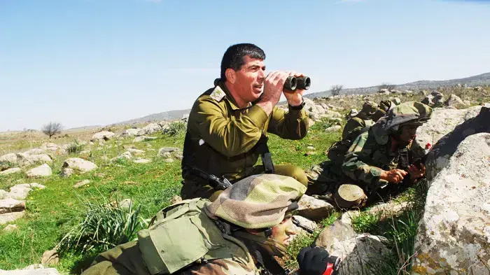 ביקור הרמטכ"ל גבי אשכנזי בתרגיל חטיבתי של צנחנים בצפון ביקור הרמטכ"ל גבי אשכנזי בתרגיל חטיבתי של צנחנים בצפון