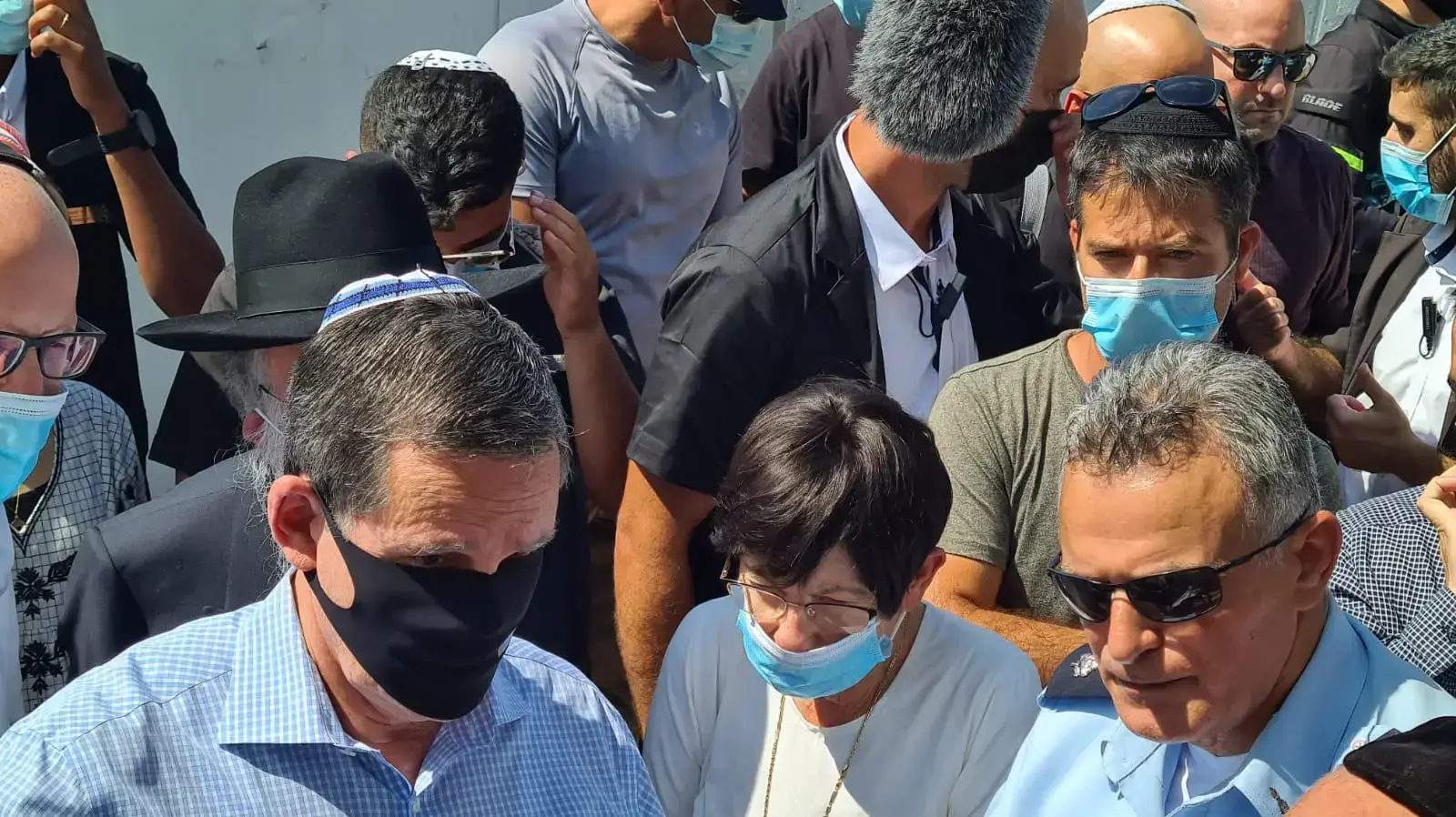ועדת החקירה הממלכתית לחקר אסון הר מירון בסיור היכרות בשטח אתר הרשב"י 2 באוגוסט 2021 ועדת החקירה הממלכתית לחקר אסון הר מירון בסיור היכרות בשטח אתר הרשב"י 2 באוגוסט 2021