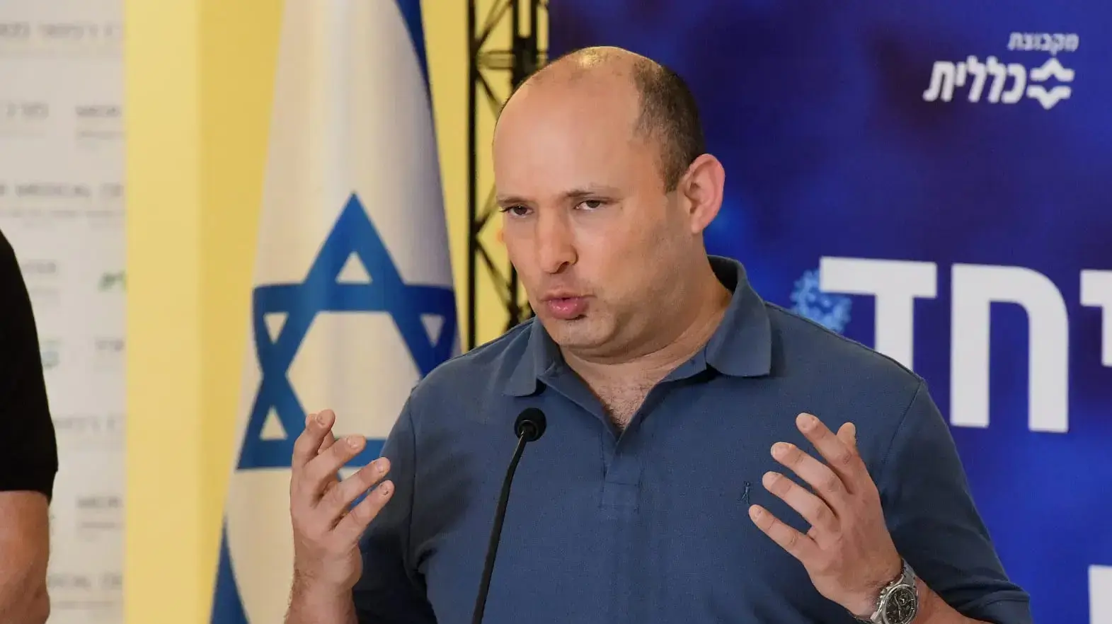 ראש הממשלה נפתלי בנט מקבל את החיסון השלישי נגד קורונה 20 אוגוסט 2021 ראש הממשלה נפתלי בנט מקבל את החיסון השלישי נגד קורונה 20 אוגוסט 2021