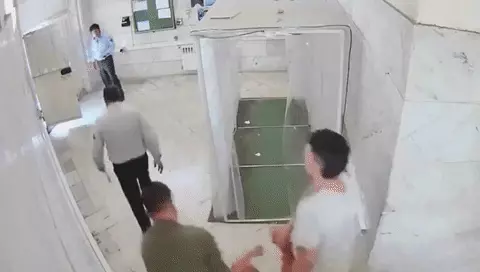 אלימות בכלא באירן שנחשפה ע"י האקרים 24 באוגוסט 2021 אלימות בכלא באירן שנחשפה ע"י האקרים 24 באוגוסט 2021