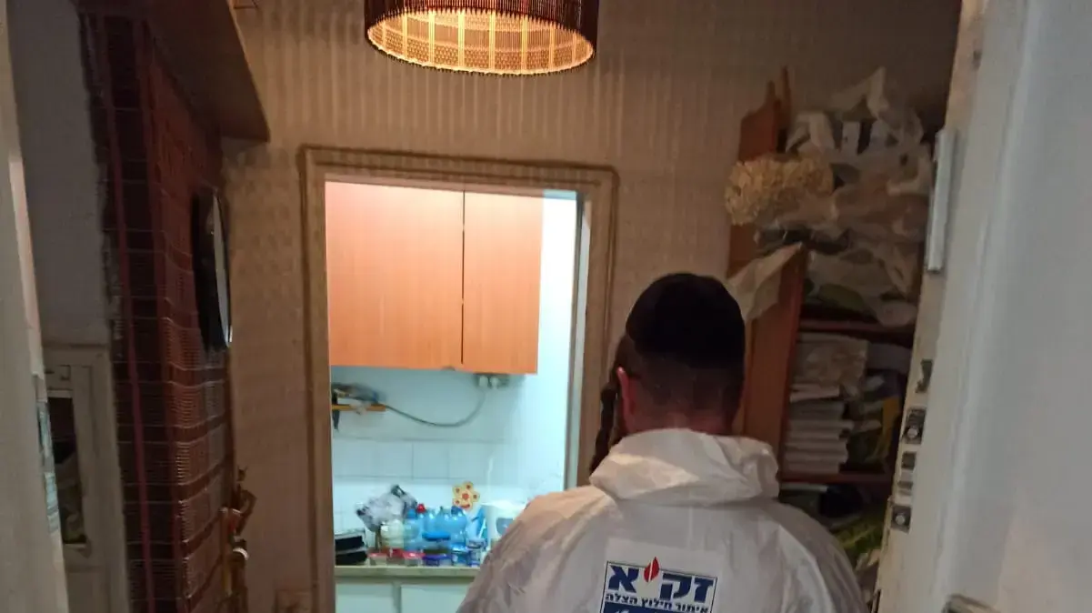 גופת אדם בן 72 נמצאה במצב ריקבון בחיפה, 31 באוגוסט 2021 גופת אדם בן 72 נמצאה במצב ריקבון בחיפה, 31 באוגוסט 2021