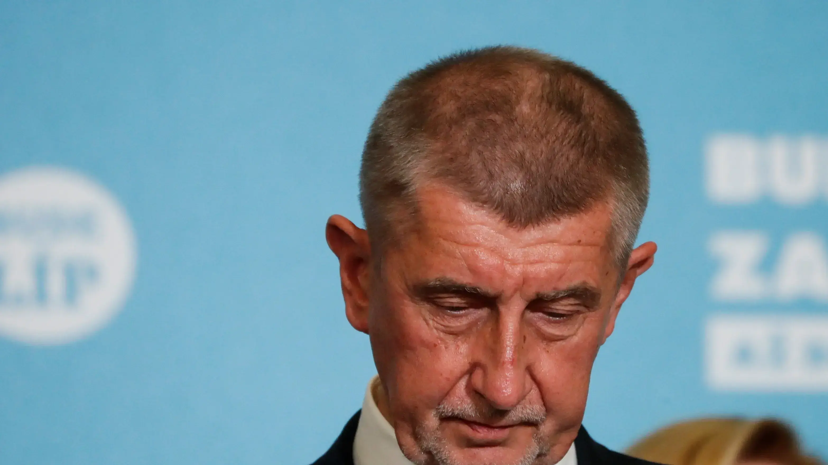 Czech Prime Minister and leader of ANO party Andrej Babis attends a news conference at the party's election headquarters after the country's parliamentary election in Prague, Czech Republic, October 9, 2021. REUTERS/Bernadett Szabo
Czech Prime Minister and leader of ANO party Andrej Babis attends a news conference at the party's election headquarters after the country's parliamentary election in Prague, Czech Republic, October 9, 2021. REUTERS/Bernadett Szabo