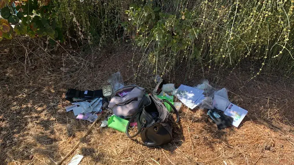רכוש שנגנב על ידי פורץ בנצרת, שפרץ לבית שכניו בהם ניצולת שואה, אוקטובר 2021 רכוש שנגנב על ידי פורץ בנצרת, שפרץ לבית שכניו בהם ניצולת שואה, אוקטובר 2021