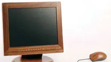 מחשב בציפוי עץ מחשב בציפוי עץ