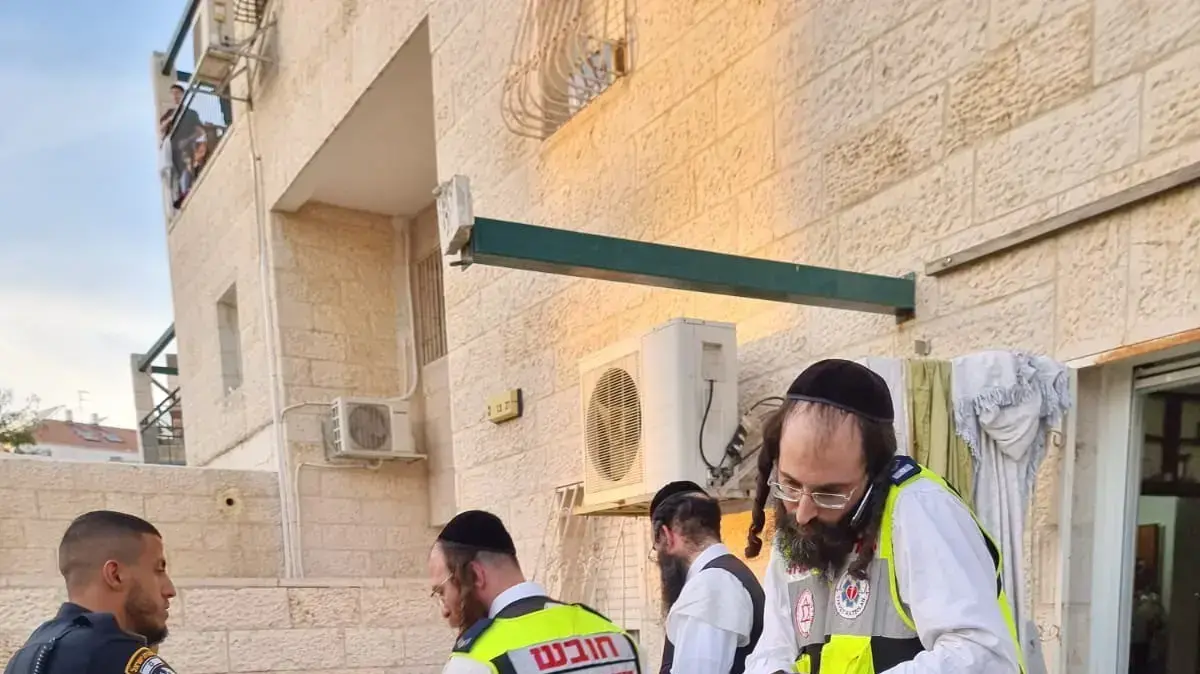 ילד בן 12 נפצע במצב קשה מעמוד שקרס בבית שמש 29 בנובמבר 2021 ילד בן 12 נפצע במצב קשה מעמוד שקרס בבית שמש 29 בנובמבר 2021