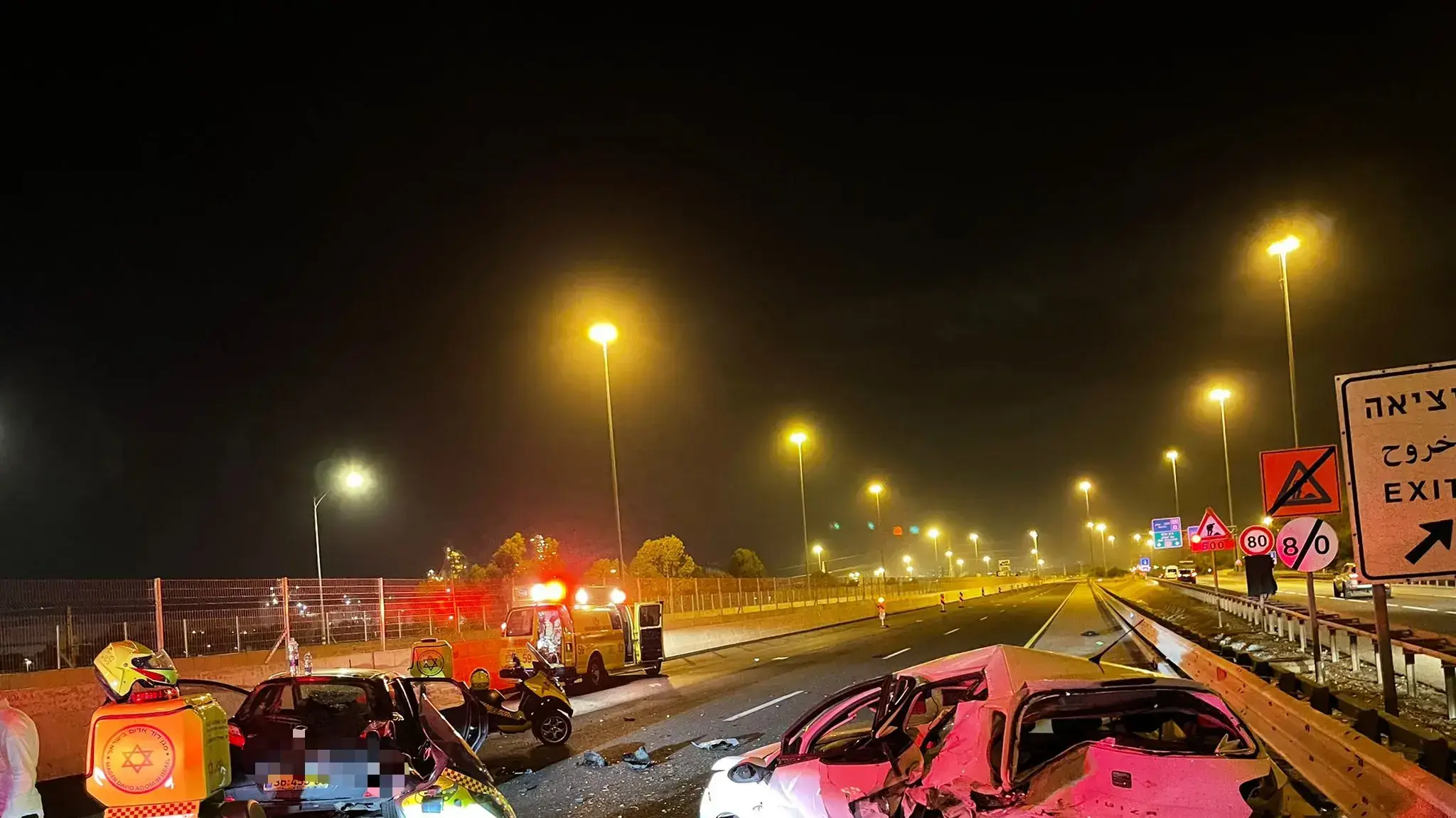 אישה נהרגה ו-5 נפצעו בתאונה בין שני כלי רכב בכביש 431 ליד רמלה, 1 בדצמבר 2021 אישה נהרגה ו-5 נפצעו בתאונה בין שני כלי רכב בכביש 431 ליד רמלה, 1 בדצמבר 2021