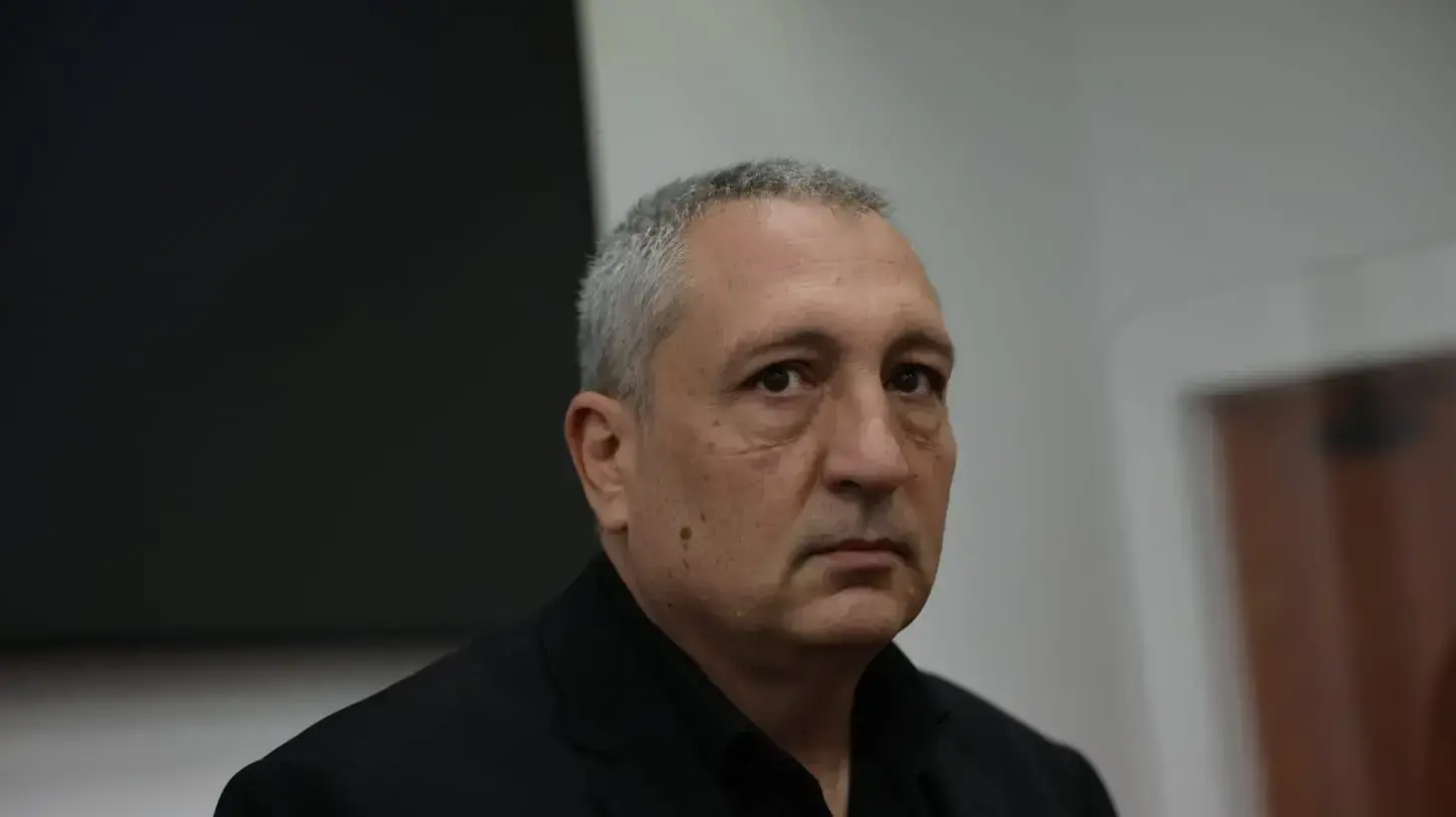 ניר חפץ בדיון בתיקי האלפים, בימ"ש מחוזי ירושלים, 6 בדצמבר 2021 ניר חפץ בדיון בתיקי האלפים, בימ"ש מחוזי ירושלים, 6 בדצמבר 2021