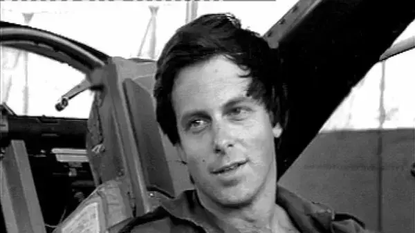 אילן רמון בסרט "תמוז" אילן רמון בסרט "תמוז"