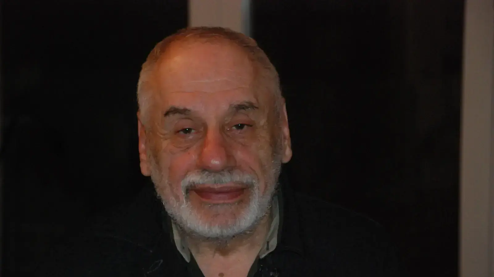 כתב 12 ספרים. לוין כתב 12 ספרים. לוין