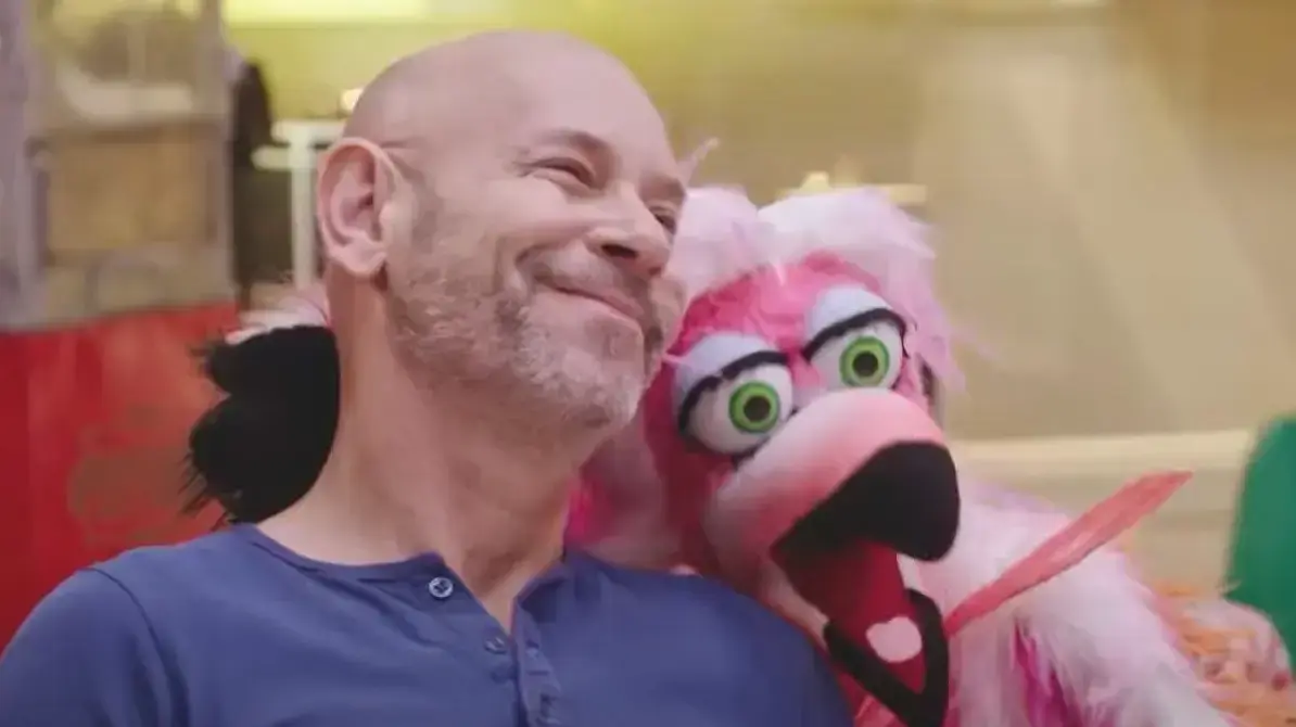 צילום מסך מתוך "מתנות קטנות" צילום מסך מתוך "מתנות קטנות"