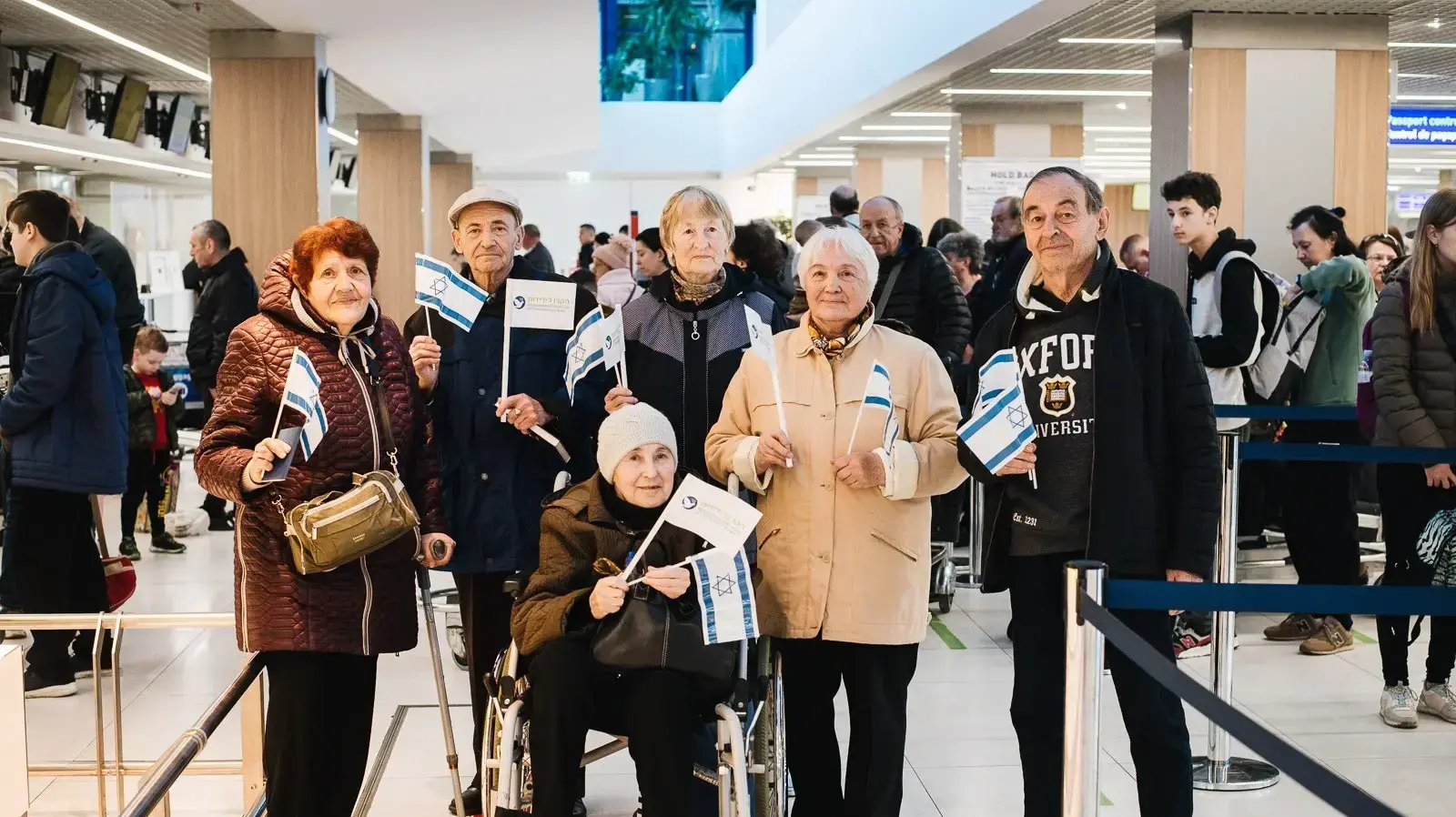 ניצולי השואה שעלו לישראל בטיסה מיוחדת של הקרן לידידות בעקבות המלחמה באוקראינה 27.04.2022 ניצולי השואה שעלו לישראל בטיסה מיוחדת של הקרן לידידות בעקבות המלחמה באוקראינה 27.04.2022