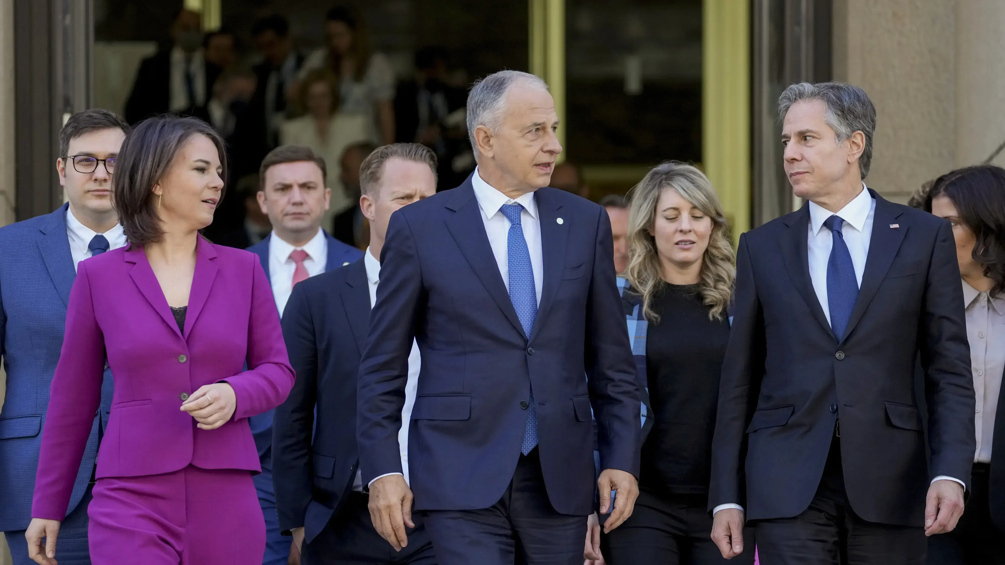 שרי החוץ של נאט"ו בברלין, 15 במאי 2022 שרי החוץ של נאט"ו בברלין, 15 במאי 2022