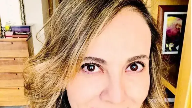 אבריל פרז סגאון, מקסיקו אבריל פרז סגאון, מקסיקו