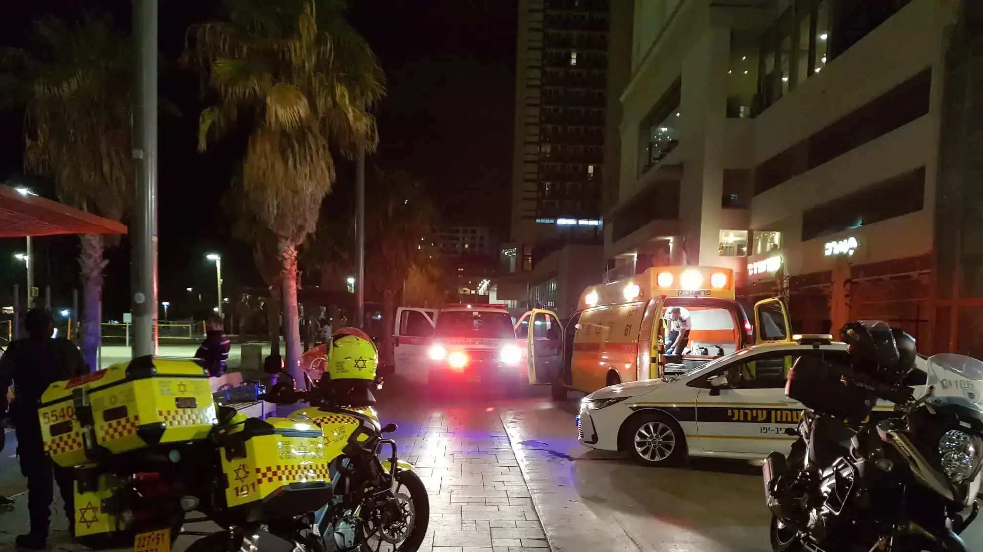 אישה כבת 40 טבעה למוות סמוך לחוף גורדון שבתל אביב, 7 בספטמבר 2022 אישה כבת 40 טבעה למוות סמוך לחוף גורדון שבתל אביב, 7 בספטמבר 2022
