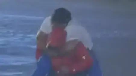כתב חדשות מציל אחות בהוריקן איאן באורלנדו פלורידה, ארצות הברית. 2 באוקטובר 2022 כתב חדשות מציל אחות בהוריקן איאן באורלנדו פלורידה, ארצות הברית. 2 באוקטובר 2022