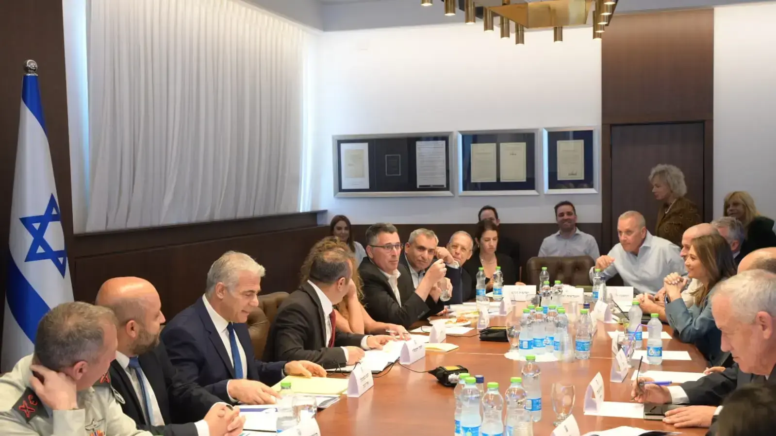 דיון ועדת השרים השרים לענייני ביטחון לאומי (הקבינט המדיני-ביטחוני), על הסכם הגז עם לבנון, לשכת רה"מ בירושלים

