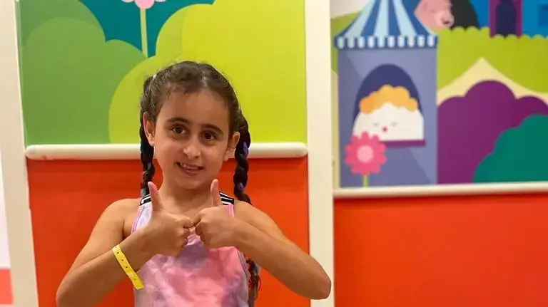 נוגה אלפסי, ההישראלית בת 6 שנעקצה על ידי מדוזה ועברה החייאה נוגה אלפסי, ההישראלית בת 6 שנעקצה על ידי מדוזה ועברה החייאה
