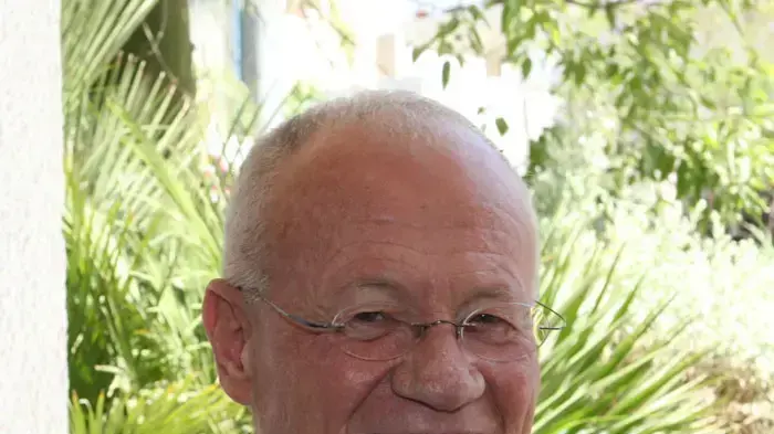 דני יתום בוחר דני יתום בוחר