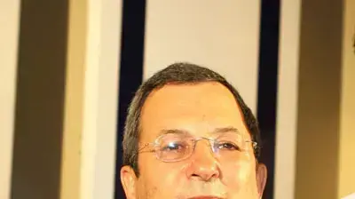 אהוד ברק בנאום הנצחון בבית מפלגת העבודה (שרון בוקוב)