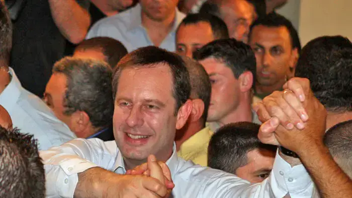 אופיר פינס אופיר פינס