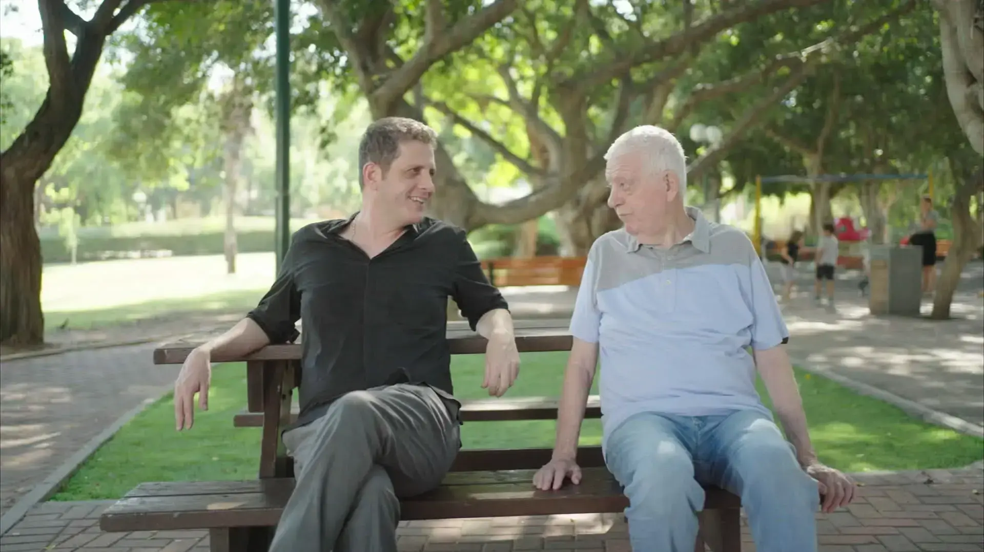 ניר ועוזי ברעם, מתוך "לאן נעלם השמאל?" ניר ועוזי ברעם, מתוך "לאן נעלם השמאל?"
