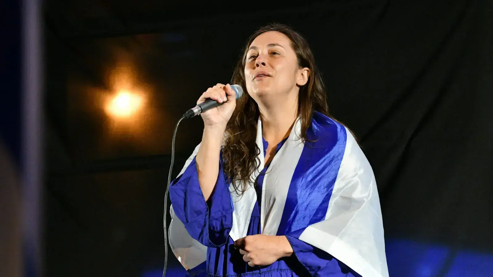 קרן פלס בהפגנה נגד המהפכה המשפטית, קפלן , תל אביב, 15 באפריל 2023 קרן פלס בהפגנה נגד המהפכה המשפטית, קפלן , תל אביב, 15 באפריל 2023