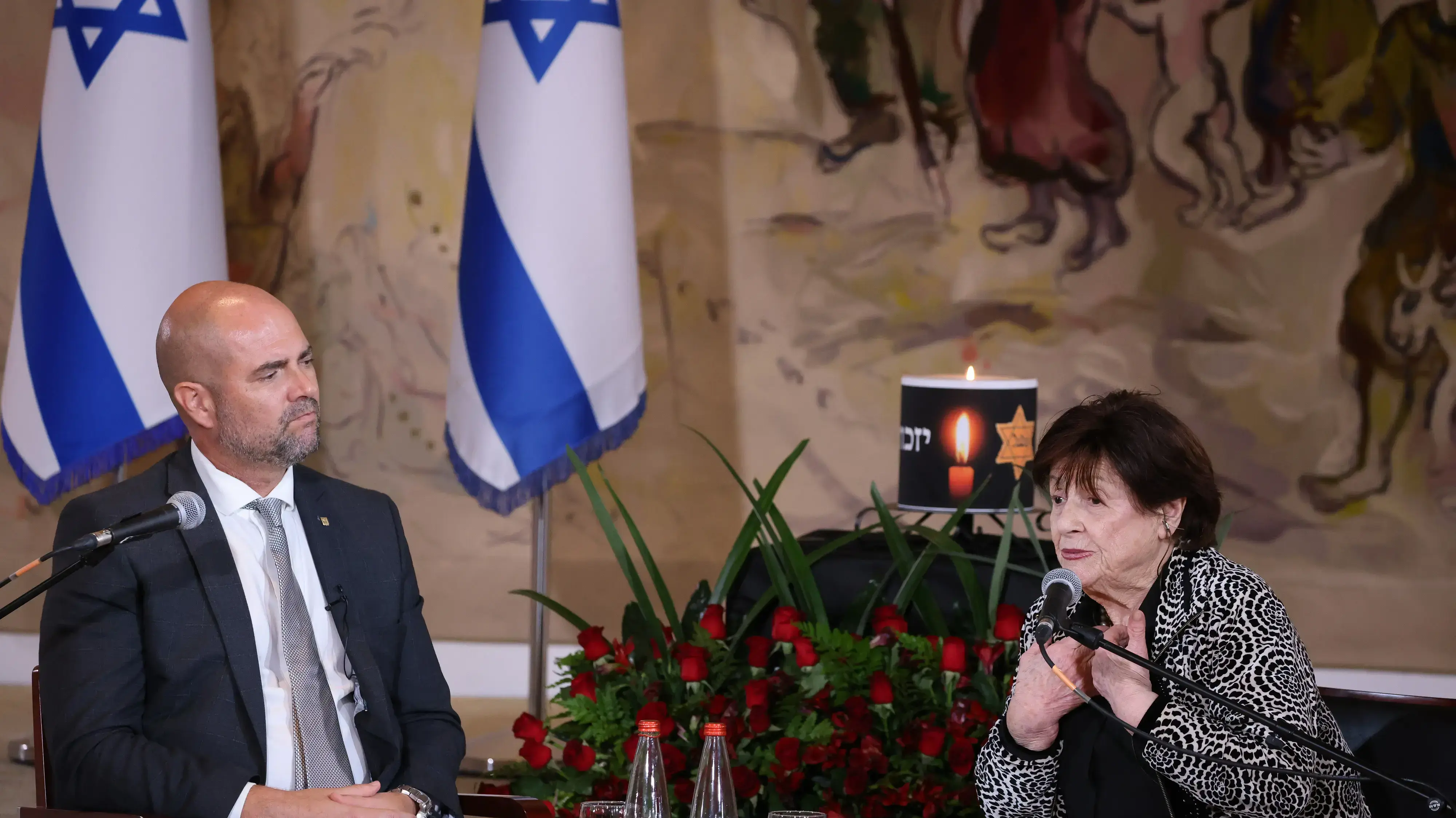 זיכרון בסלון: יו"ר הכנסת אמיר אוחנה מארח את שורדת השואה טובה פדר זיכרון בסלון: יו"ר הכנסת אמיר אוחנה מארח את שורדת השואה טובה פדר