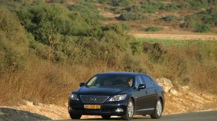 מבחן לקסוס LS460 מבחן לקסוס LS460