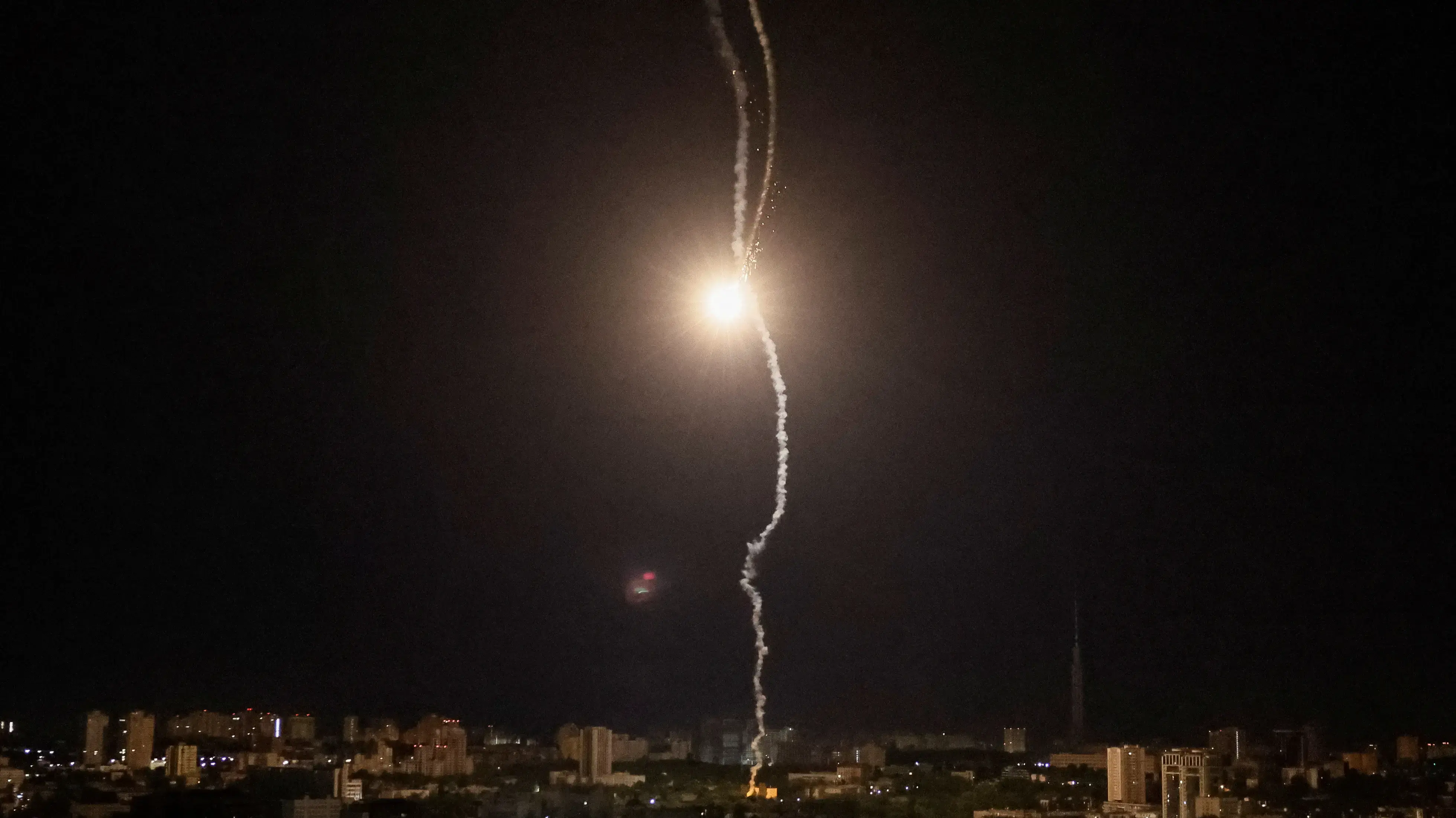 מתקפת טילים על קייב מתקפת טילים על קייב
