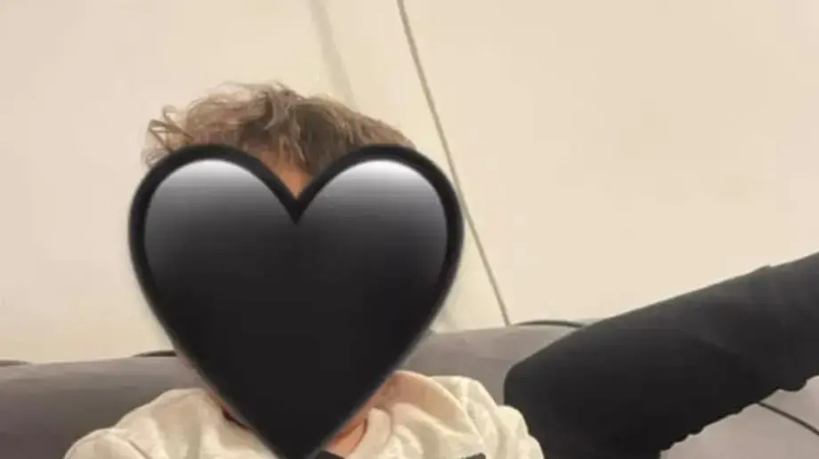 תינוק צולם אוחז אקדח, שני תושבי תל שבע נעצרו תינוק צולם אוחז אקדח, שני תושבי תל שבע נעצרו
