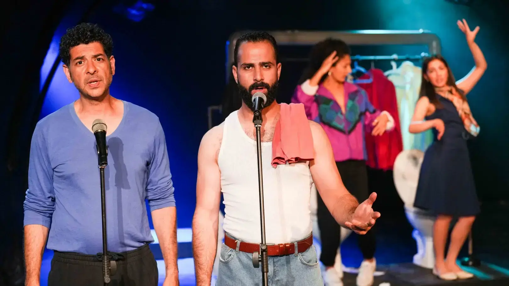 מתוך "מלכת אמבטיה" מתוך "מלכת אמבטיה"