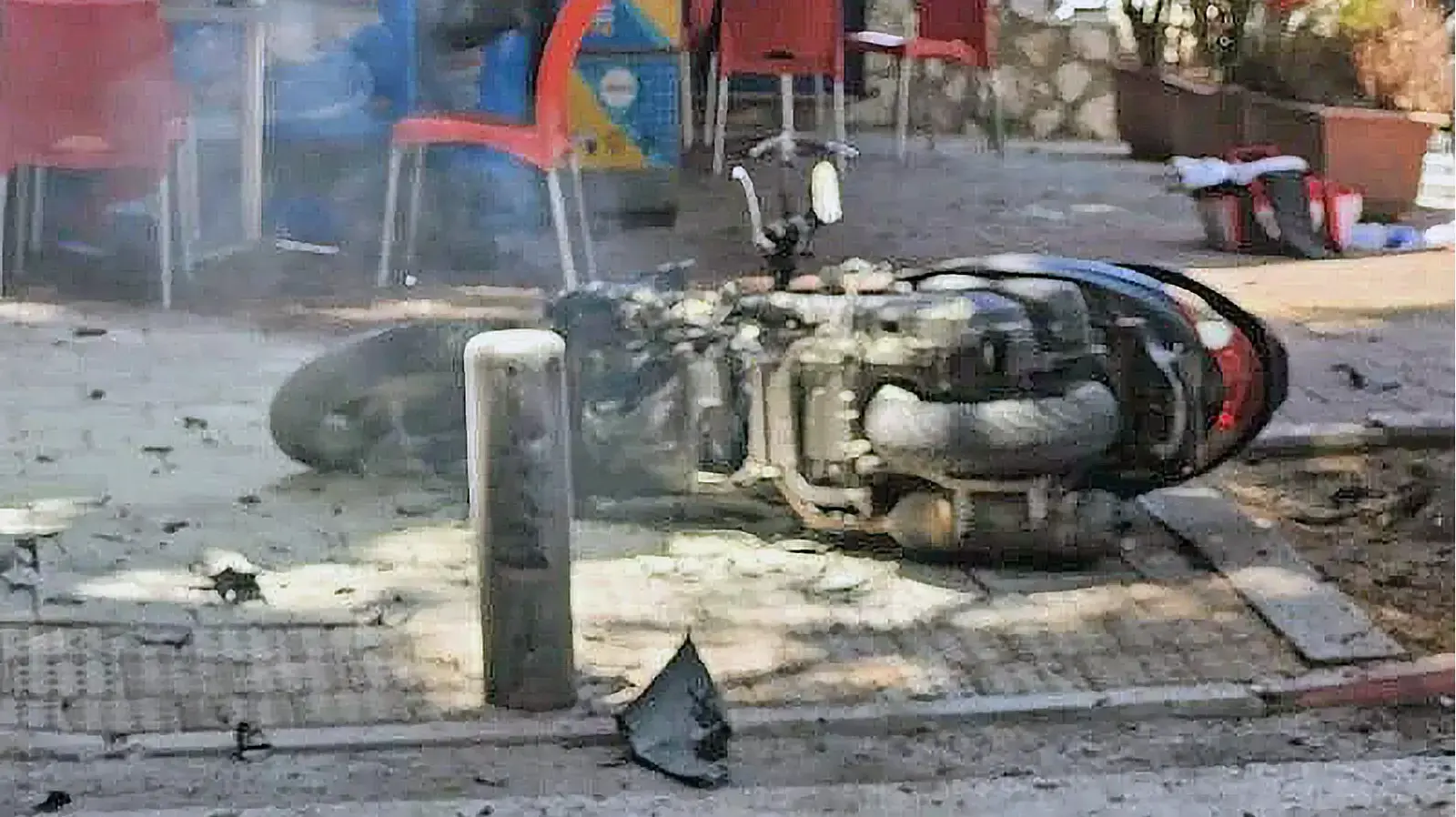 פצוע בפיצוץ אופנוע ברחוב רש"י, רמת גן, 11 ביוני 2023 פצוע בפיצוץ אופנוע ברחוב רש"י, רמת גן, 11 ביוני 2023