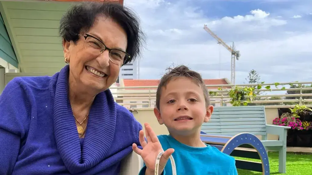 80 וארבע 80 וארבע