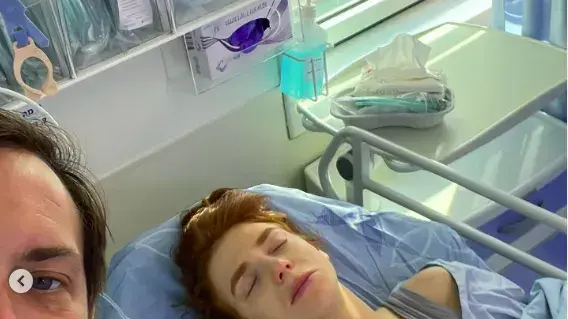 עברה הפלה טבעית. מאיה ורטהיימר ובעלה אסף זמיר בבית החולים