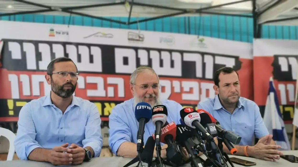ראשי הרשויות ביו"ש: יוחאי דמרי, שלמה נאמן ויוסי דגן. 22 באוגוסט 2023 ראשי הרשויות ביו"ש: יוחאי דמרי, שלמה נאמן ויוסי דגן. 22 באוגוסט 2023