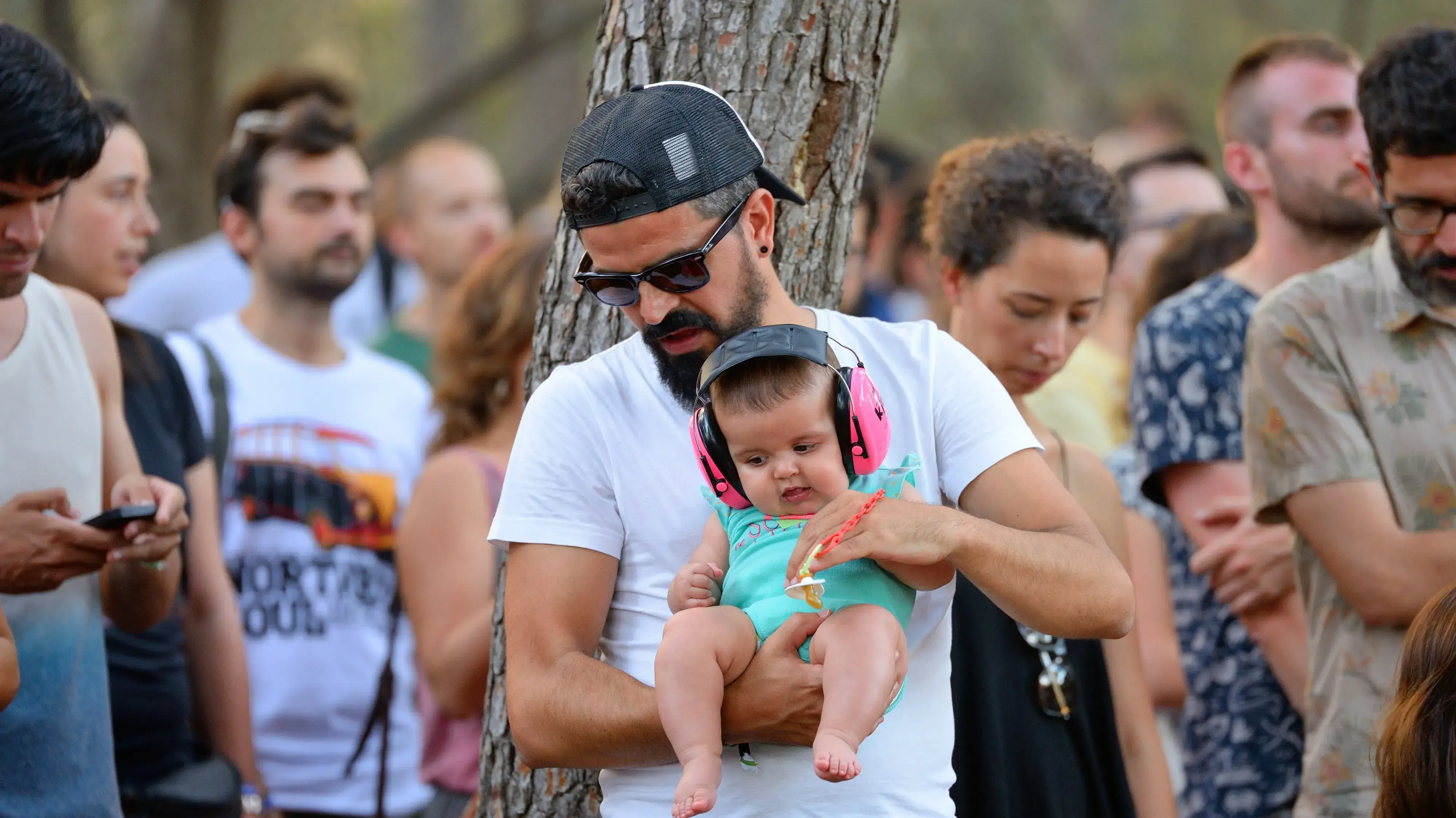 רצוי להצטייד מראש באזניות נגד רעש או אטמים רצוי להצטייד מראש באזניות נגד רעש או אטמים