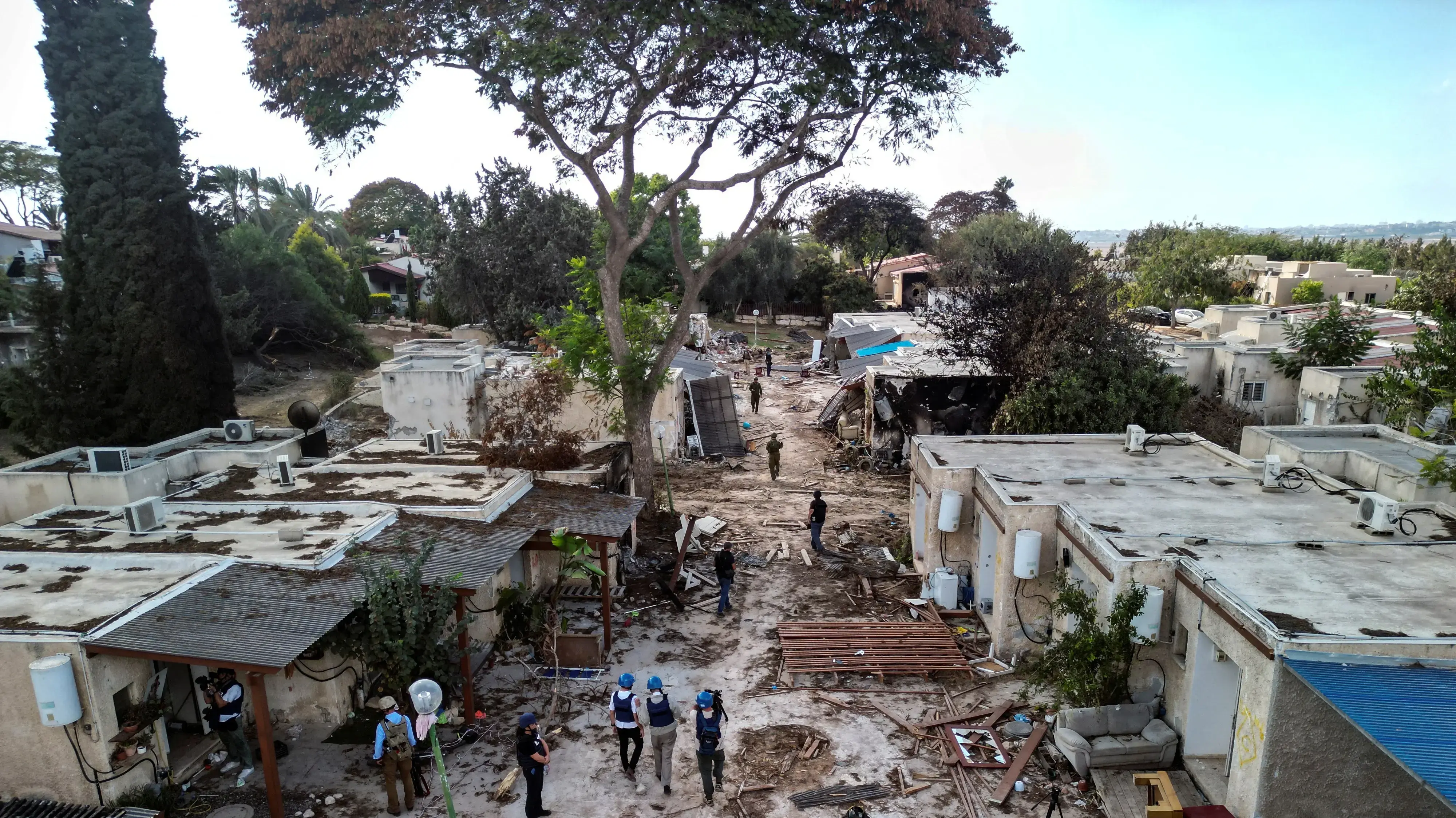 ההרס בזירת הטבח בקיבוץ כפר עזה. 17באוקטובר 2023 ההרס בזירת הטבח בקיבוץ כפר עזה. 17באוקטובר 2023