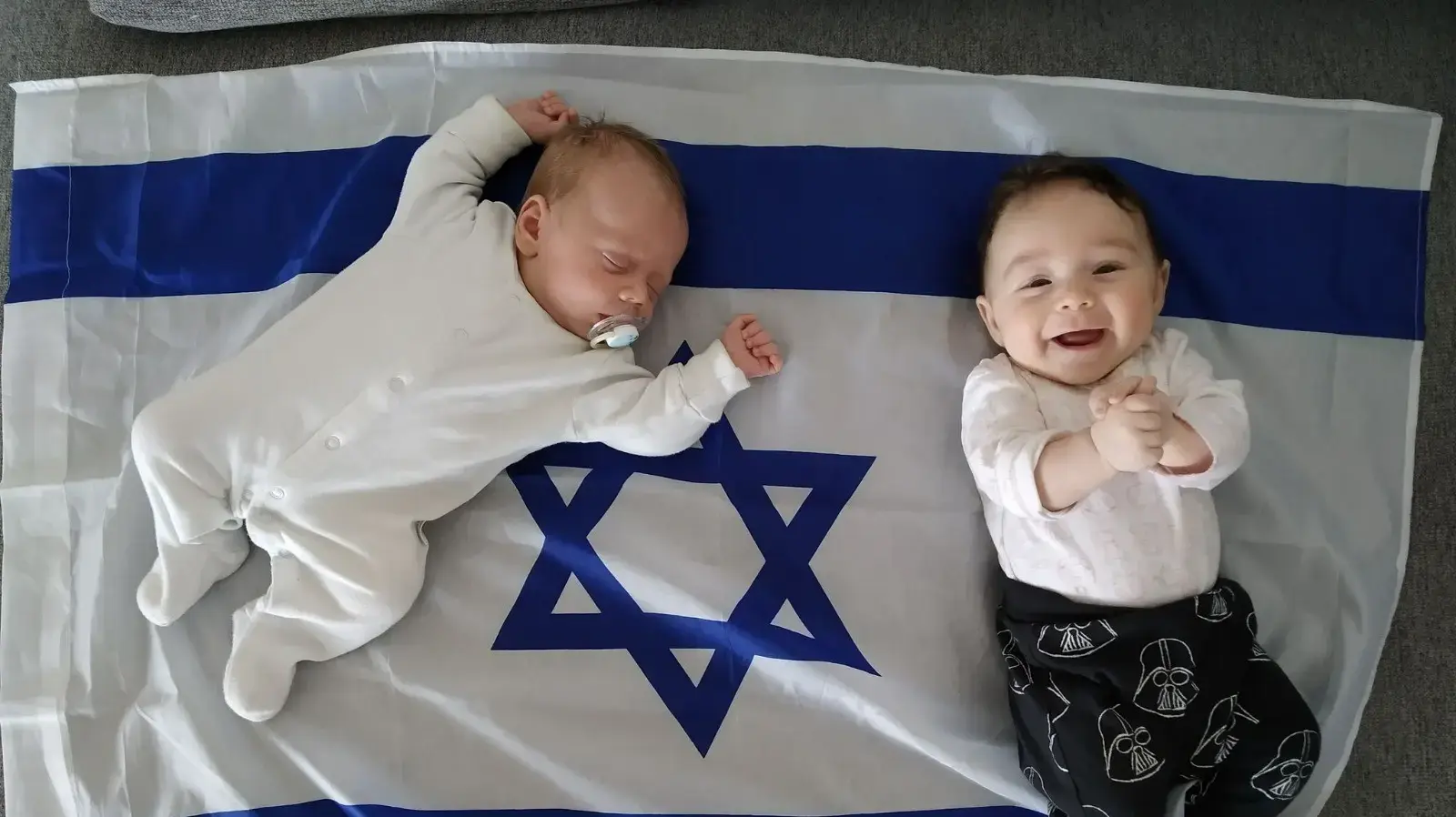 התינוקות נובה ובארי התינוקות נובה ובארי