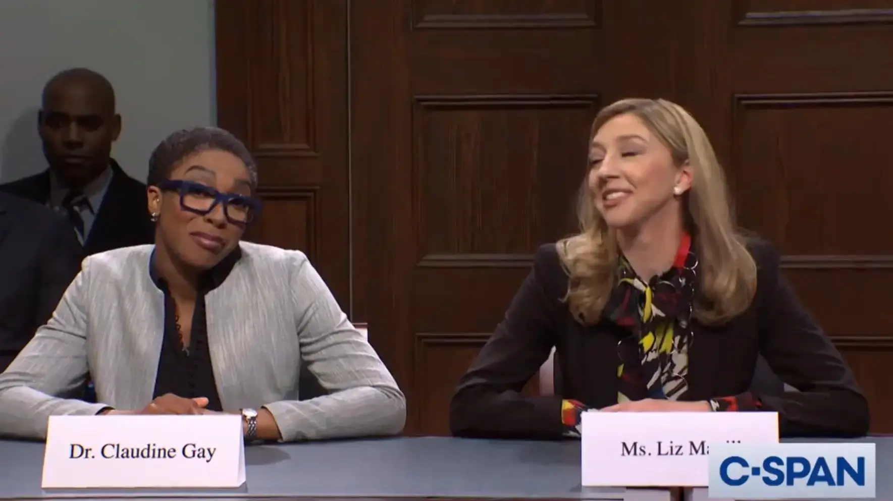 SNL סאטרדיי נייט לייב SNL סאטרדיי נייט לייב