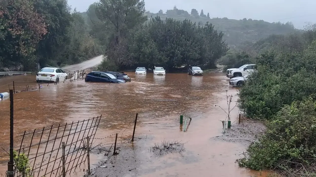הצפות ביישובים רבים בקו הגבול במעלה יוסף
הצפות ביישובים רבים בקו הגבול במעלה יוסף