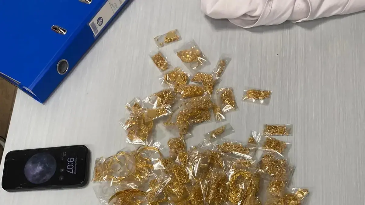 זוג ניסה להבריח 3.5 קילו זהב דרך נתב"ג זוג ניסה להבריח 3.5 קילו זהב דרך נתב"ג