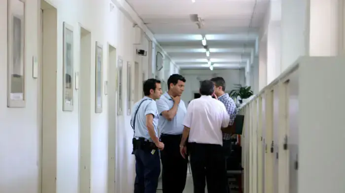 שוטרים בבית ההסתדרות בת"א שוטרים בבית ההסתדרות בת"א