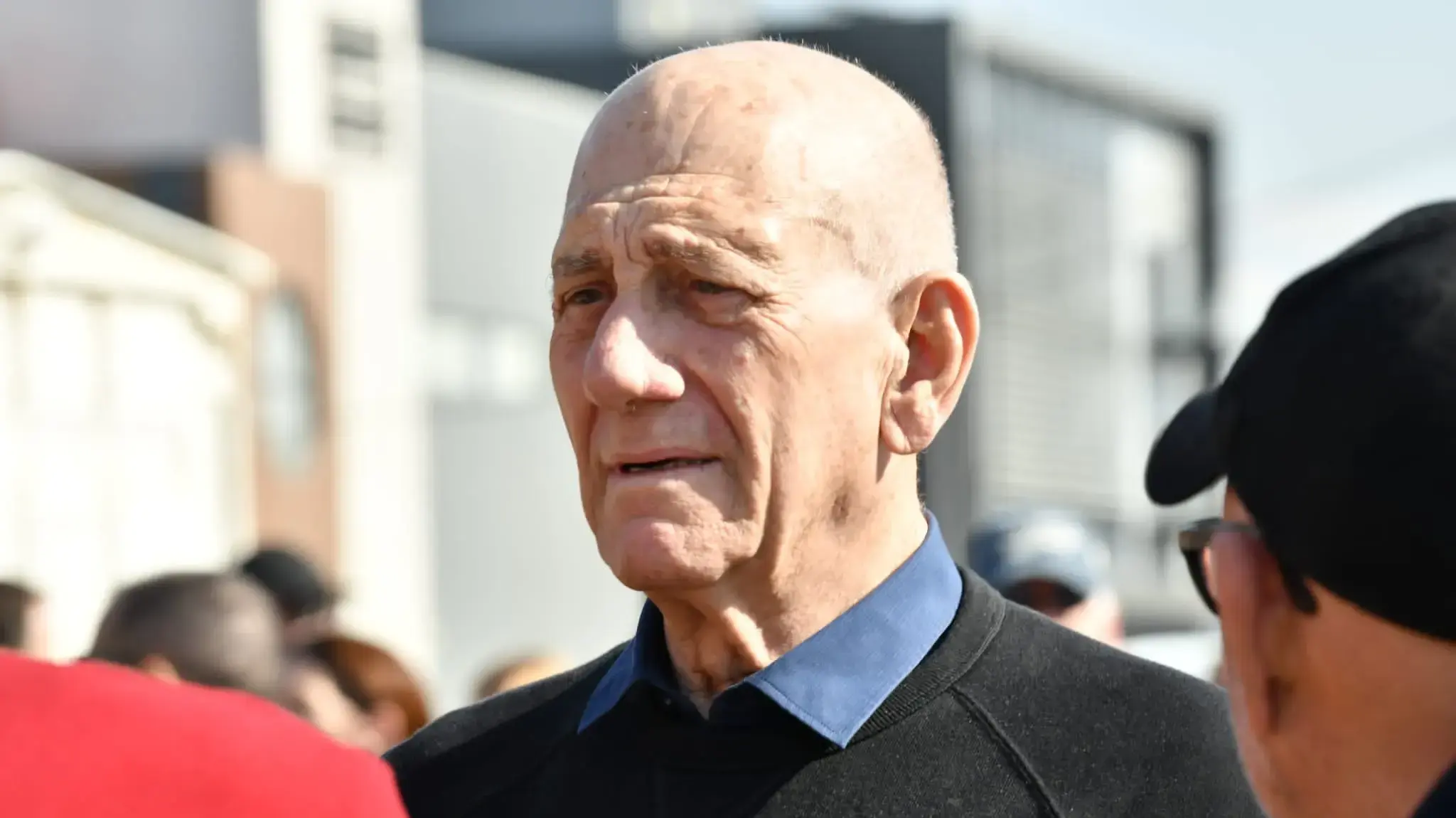 אהוד אולמרט בהלווייתו של דרור קשטן ז"ל אהוד אולמרט בהלווייתו של דרור קשטן ז"ל