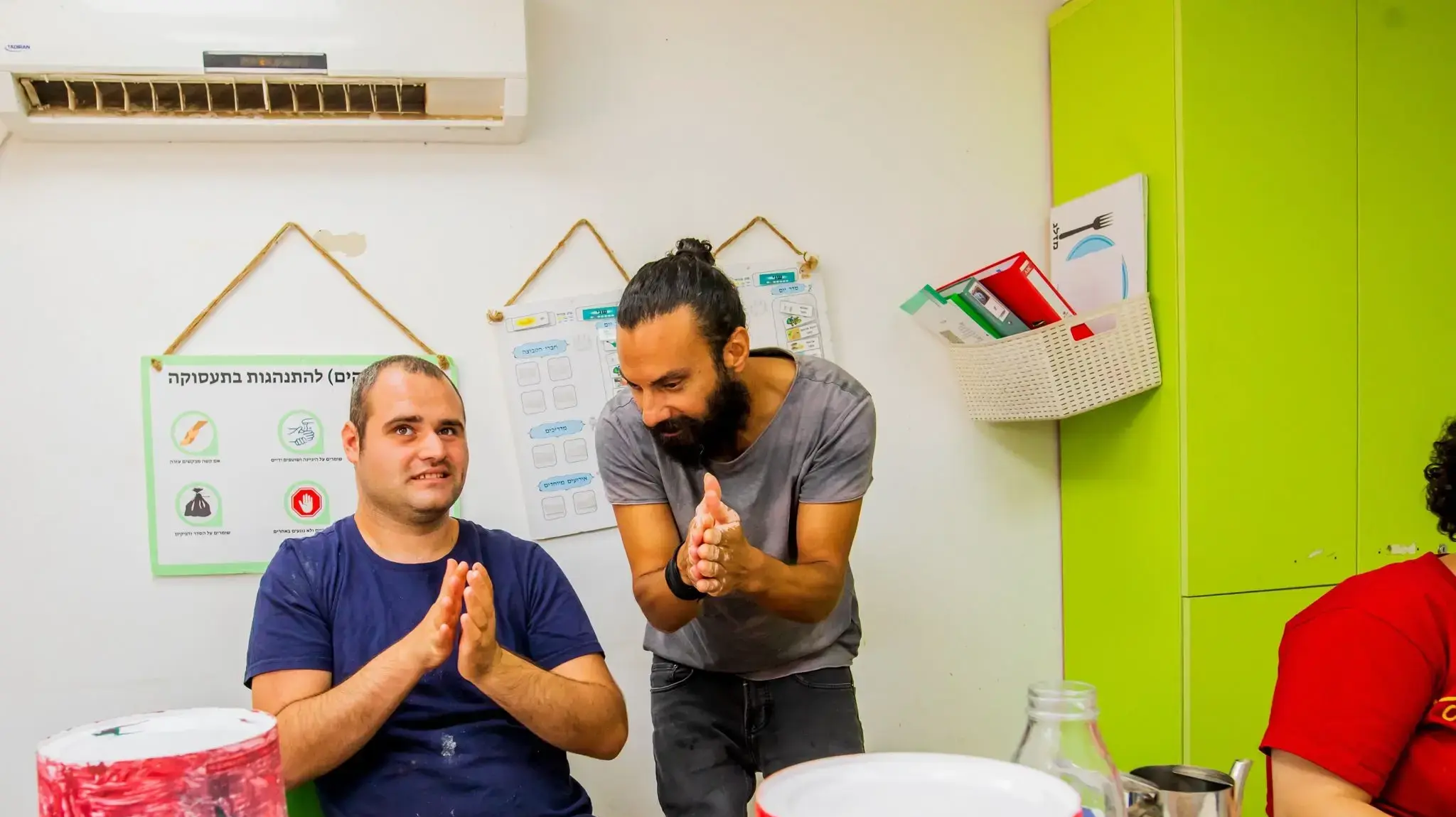 מרכז תעסוקה לאנשים עם אוטיזם בתפקוד נמוך מרכז תעסוקה לאנשים עם אוטיזם בתפקוד נמוך