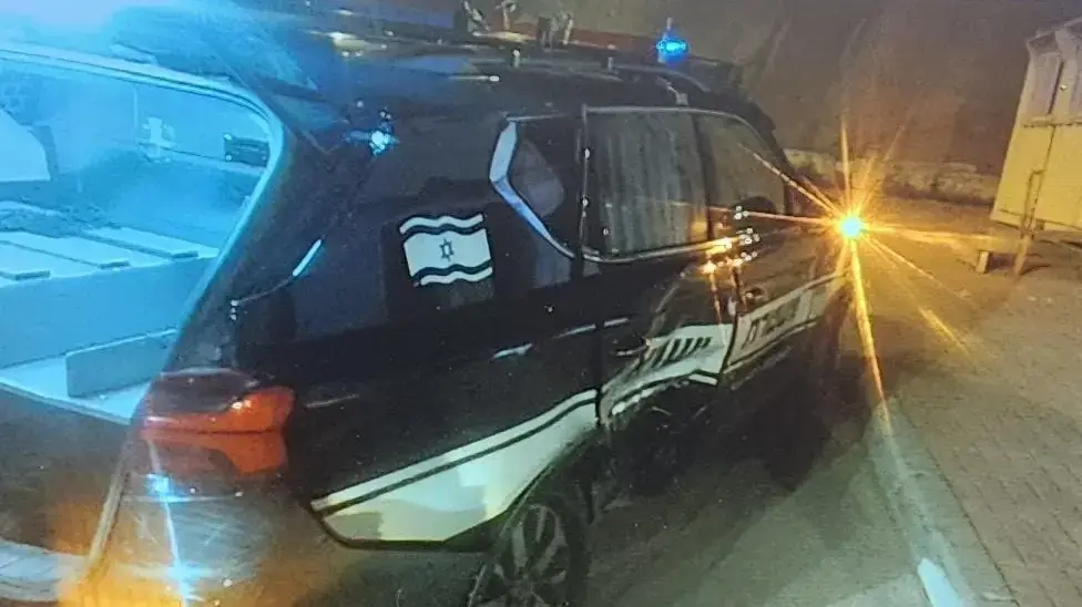 הנזק שנגרם לניידת המשטרה במהלך המרדף, 18 בפברואר 2024 הנזק שנגרם לניידת המשטרה במהלך המרדף, 18 בפברואר 2024