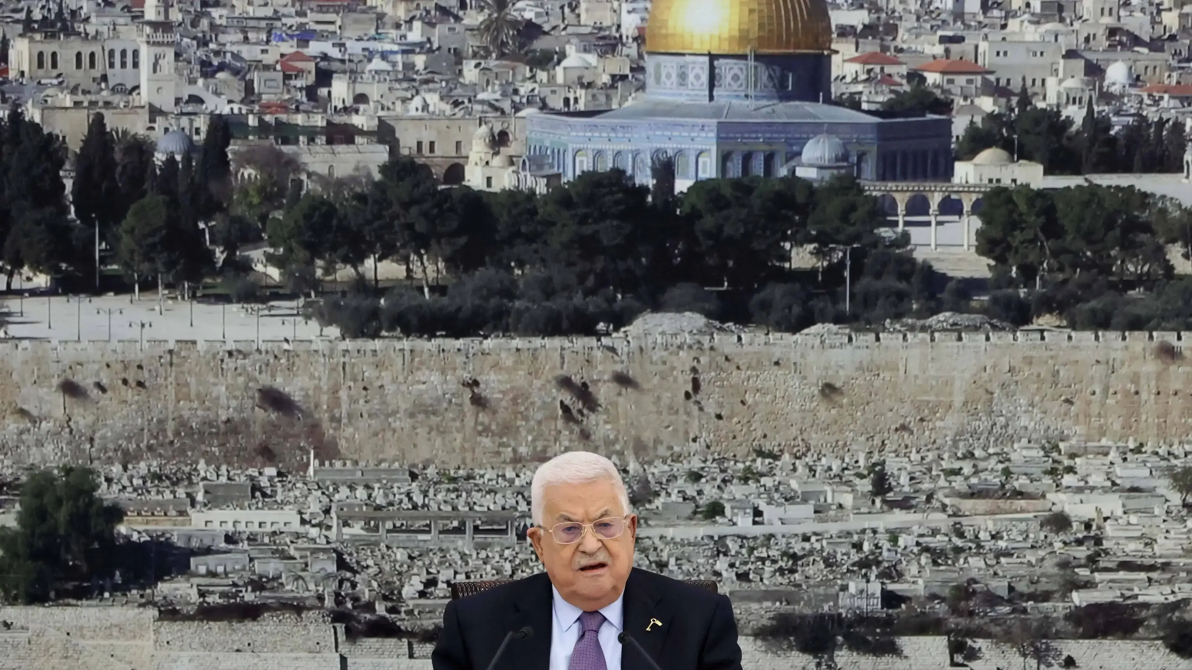 יו"ר הרשות הפלסטינית אבו מאזן בישיבה של ההנהגה הפלסטינית ברמאללה, 18 בפברואר 2024 יו"ר הרשות הפלסטינית אבו מאזן בישיבה של ההנהגה הפלסטינית ברמאללה, 18 בפברואר 2024