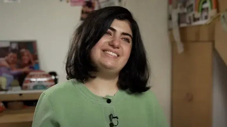 "כל יום שעובר מקטין את הסיכויים שלי לנצח את הסרטן". שאנון סולטנה "כל יום שעובר מקטין את הסיכויים שלי לנצח את הסרטן". שאנון סולטנה