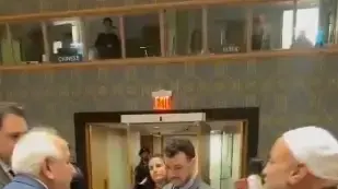 עלי זיאדנה שאחיו יוסף ודודו חמזה חטופים בשבי חמאס מתעמת עם השגריר הפלסטיני באו"ם עלי זיאדנה שאחיו יוסף ודודו חמזה חטופים בשבי חמאס מתעמת עם השגריר הפלסטיני באו"ם