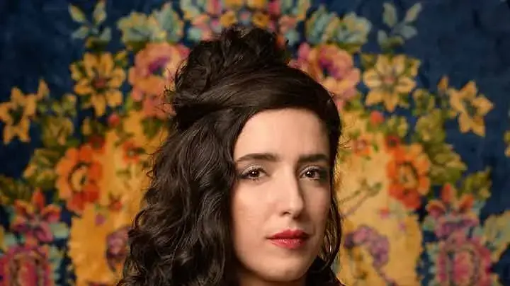 יוצאת לאור. לבנת בן חמו יוצאת לאור. לבנת בן חמו